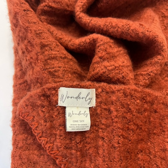 Wonderly Scarf - Picture 2 of 2